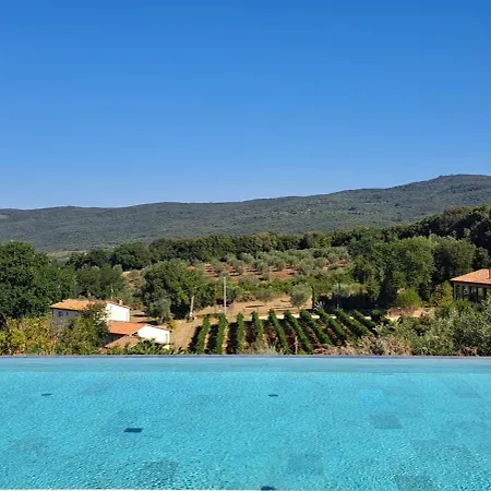 Wine Glamping Le Sedici Luxury tent