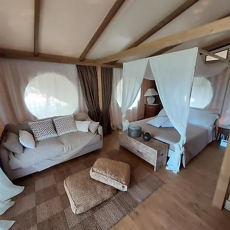 אוהל מפואר Wine Glamping Le Sedici
